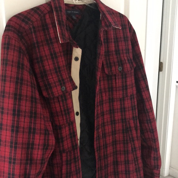 NWOT! Tommy Hilfiger Quilted Shirt. Size medium. Long Sleeve Black/Red Plaid - Picture 6 of 6